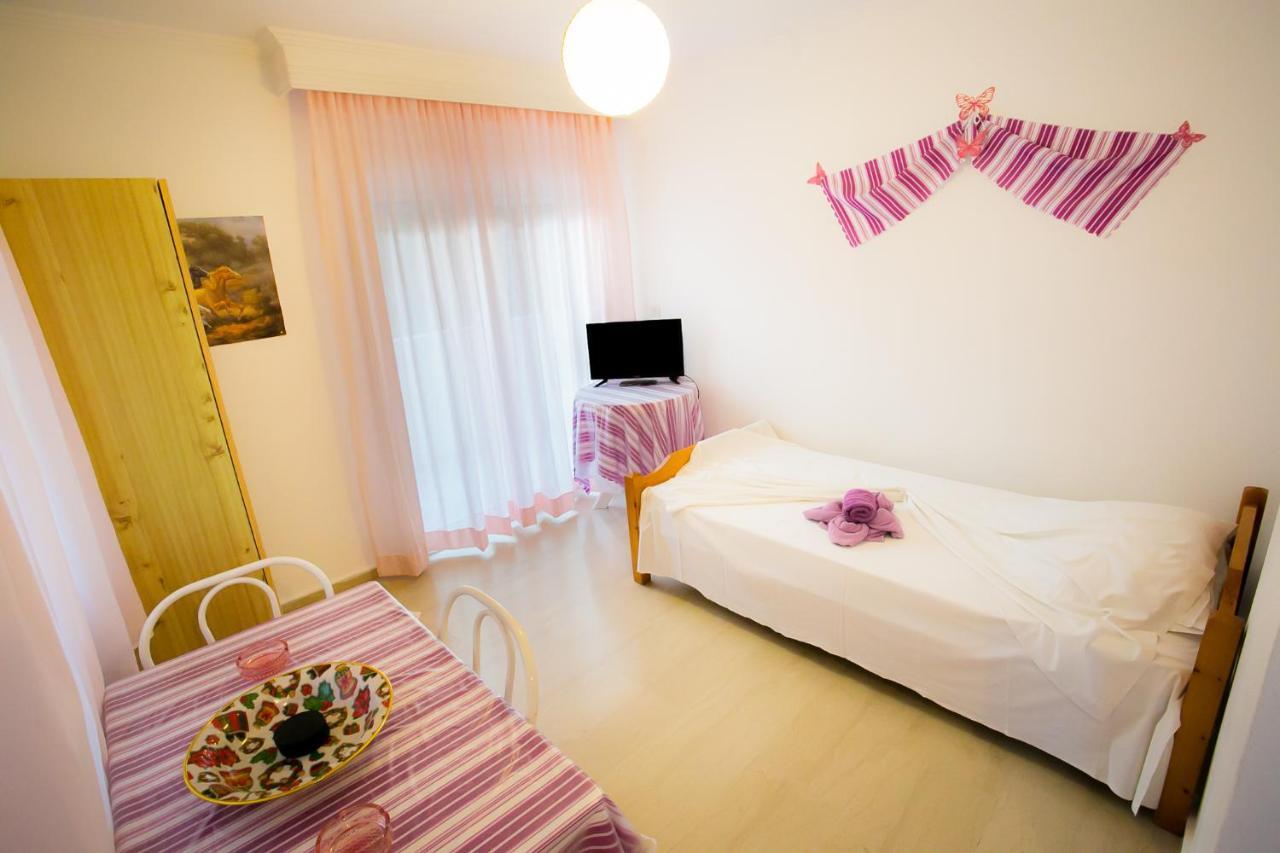 Panorama Apartments Flogita Luaran gambar